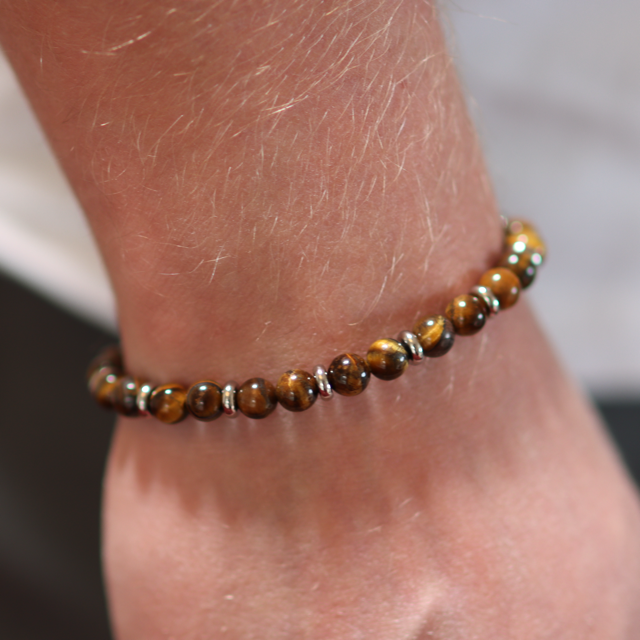 Pulsera de ojo de tigre con cuentas de Tadhg
