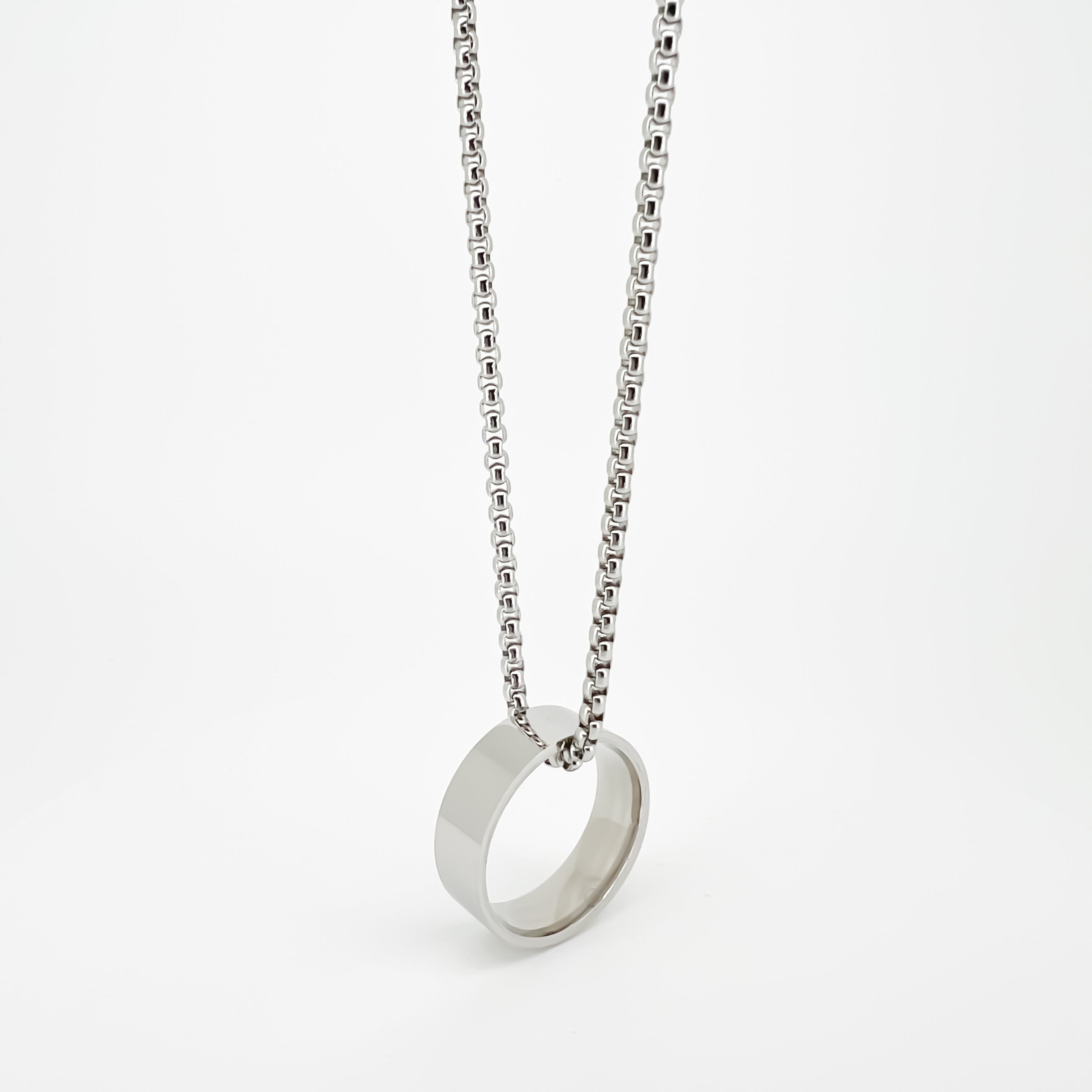 Collier Kade en acier inoxydable avec pendentif anneau