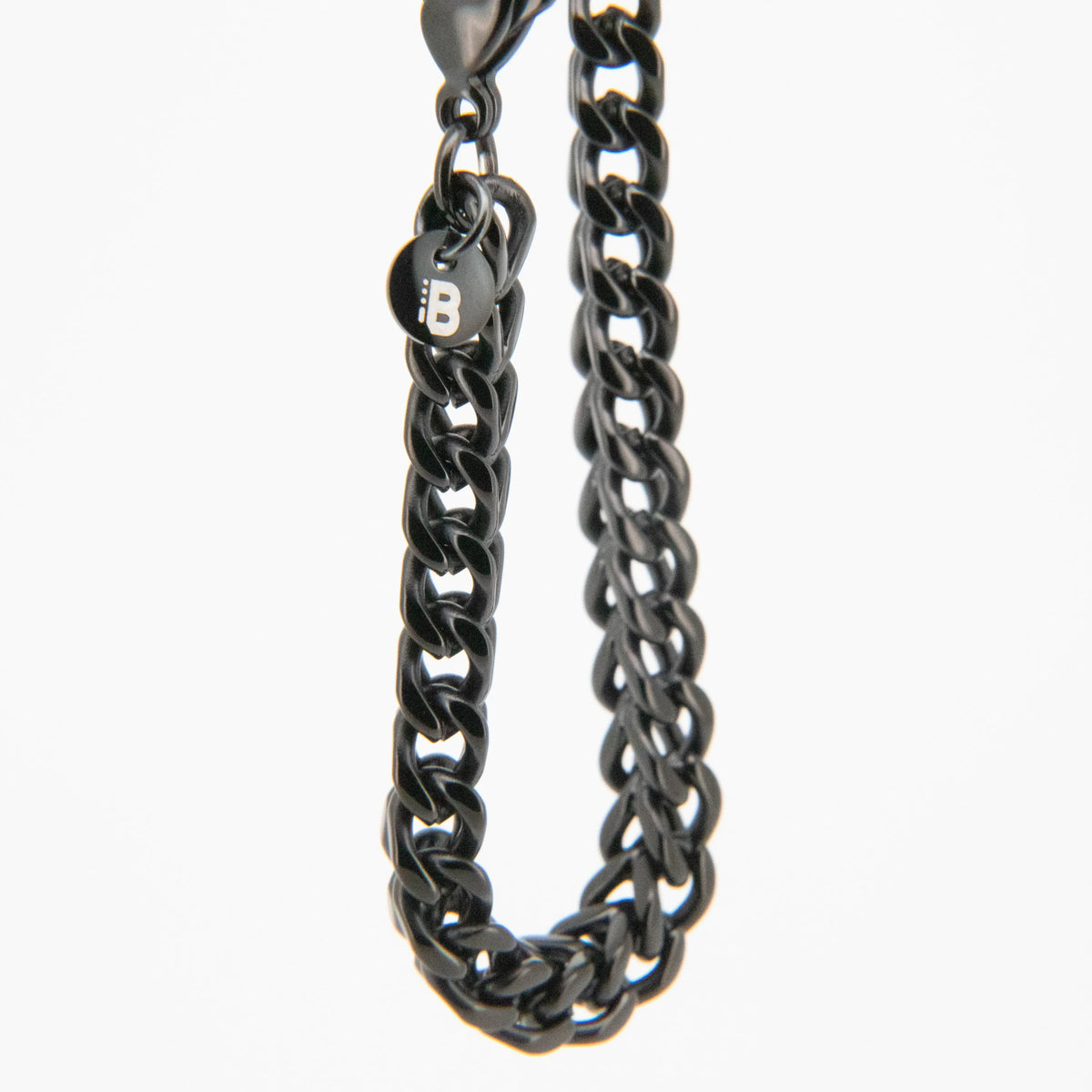 Black metal chain necklace with interlocking links.