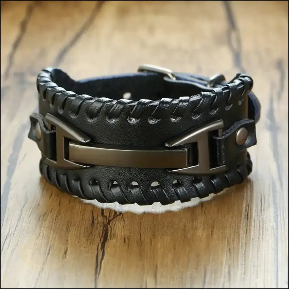 Sidonio Leather Bracelet with Inline Insert 1.29