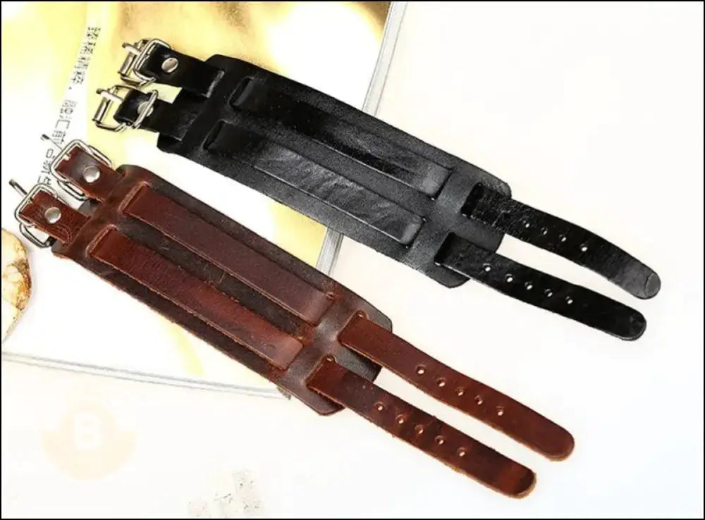 Ugolino Leather Buckle Cuff 1.97