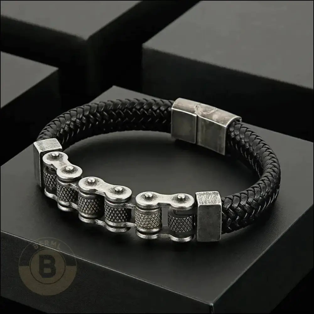 Faustano Stainless Steel & Cowhide Motorcycle Chain Bracelet - BERML BY DESIGN JEWELRY FOR MEN